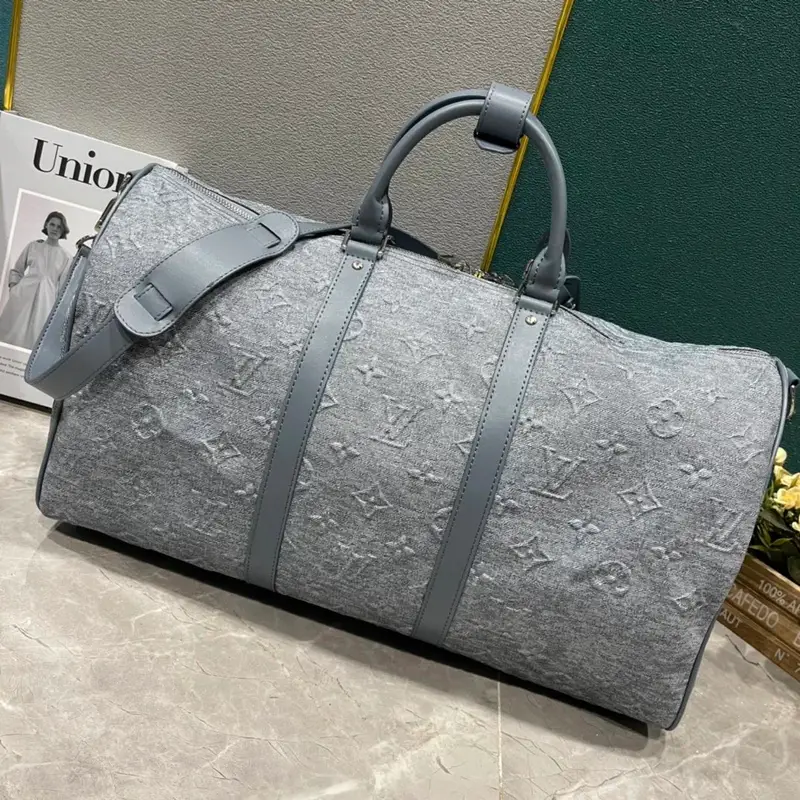 LV Bag — M22532 Gray colorway — USFans Spreadsheet photo