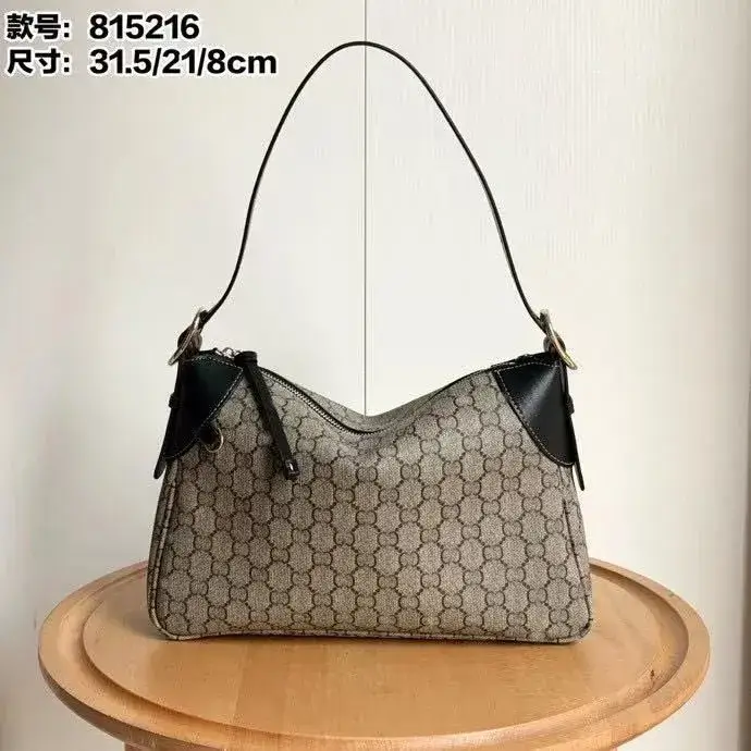 Gucci GG Emblem Bag — Black medium 31.5*21*8CM colorway — USFans Spreadsheet photo