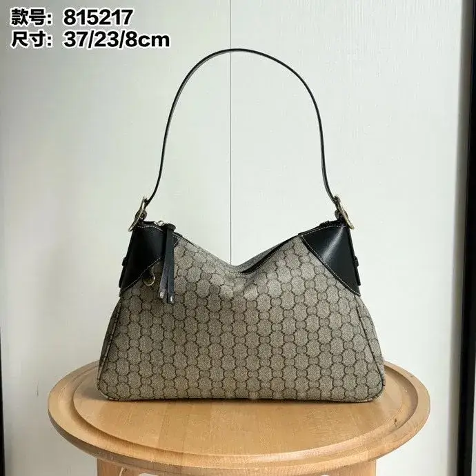 Gucci GG Emblem Bag — Black large 37*23*8CM colorway — USFans Spreadsheet photo