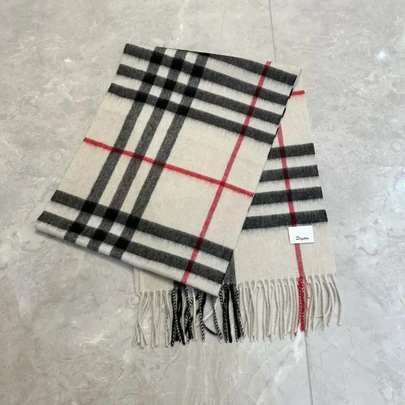 Burberry Scarf — Apricot color colorway — USFans Spreadsheet photo