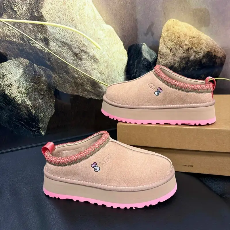 UGG Shoes — 37 colorway — Kakobuy Spreadsheet photo