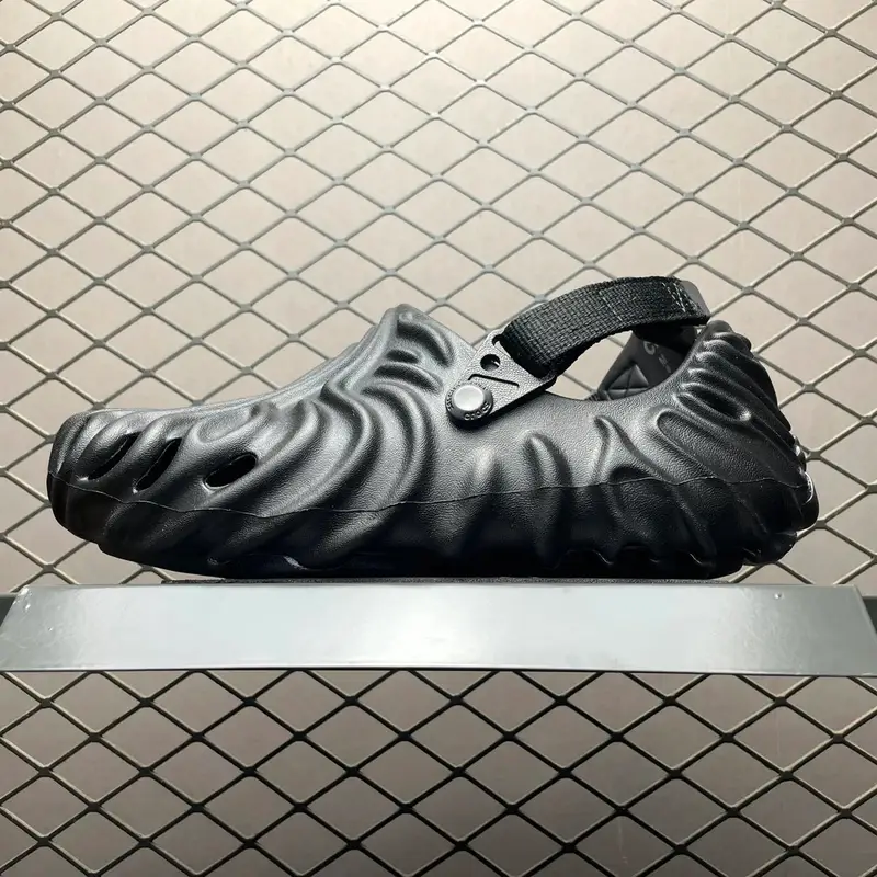 Crocs Scrap Shoes — 12 colorway — USFans Spreadsheet photo