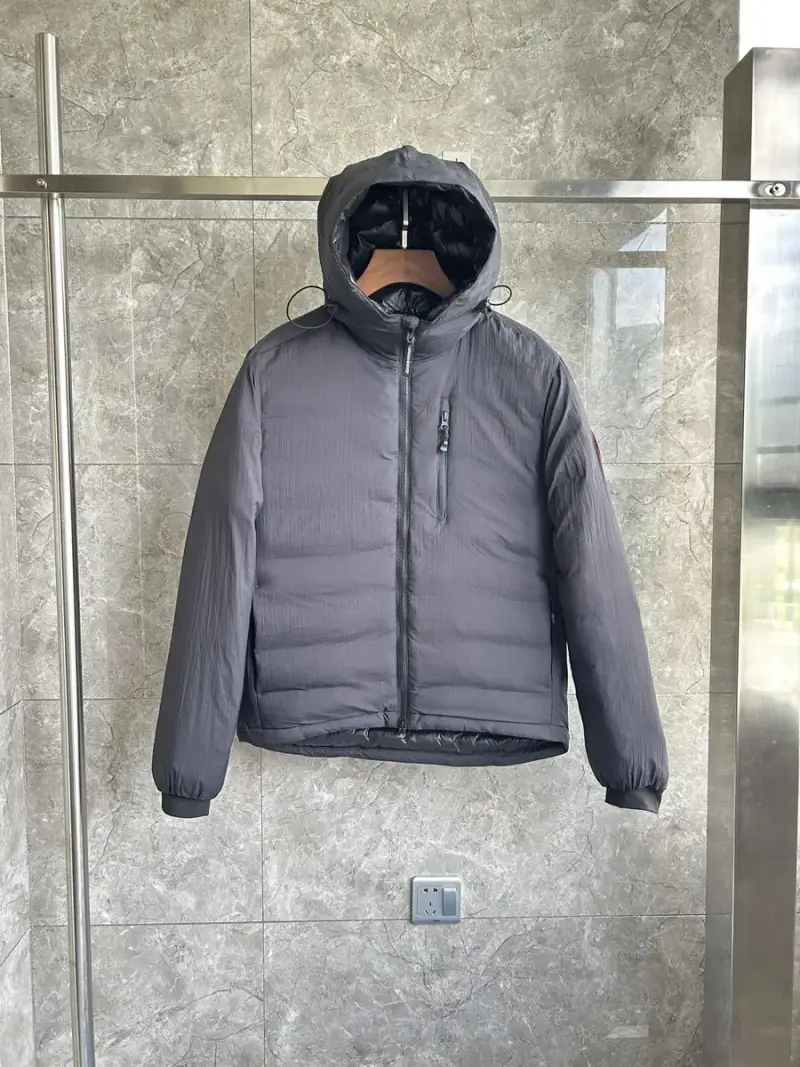 Canada Goose Lodge Hooded Jacket — Black colorway — USFans Spreadsheet photo