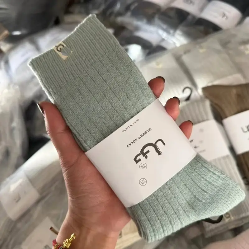 Ugg Socks — 5 colorway — USFans Spreadsheet photo