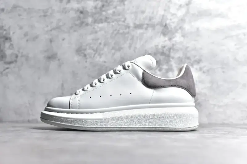 Alexander McQueen Trainers — velvet gray tail colorway — Kakobuy Spreadsheet photo