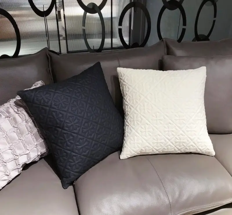 Chrome Hearts Pillow — white colorway — USFans Spreadsheet photo