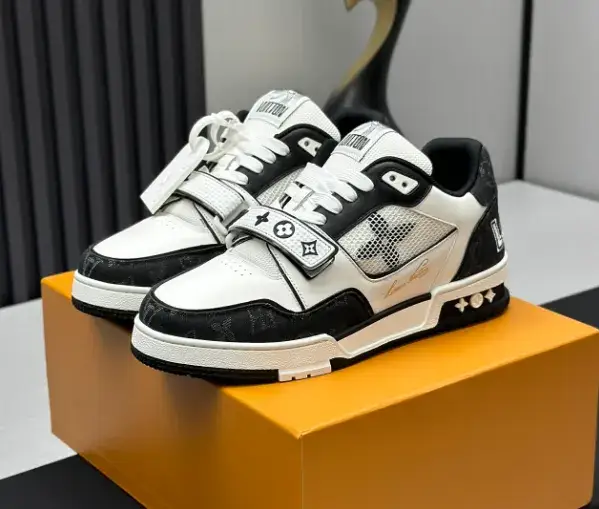 Louis Vuitton Trainer Beige White — 03 colorway — USFans Spreadsheet photo