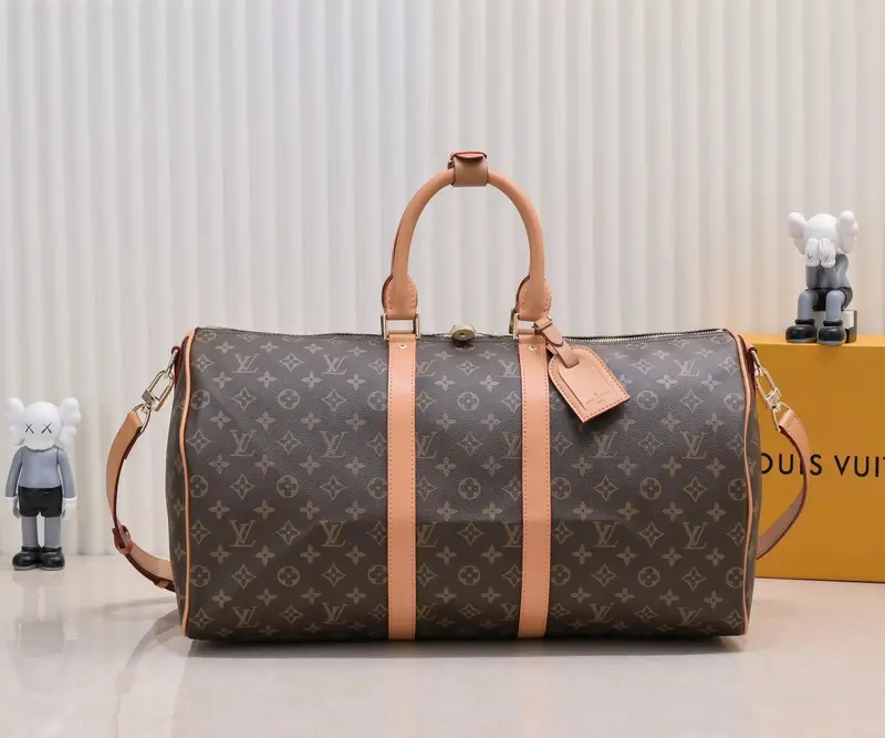LV Bag — M44474 colorway — USFans Spreadsheet photo