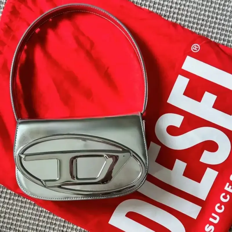 Diesel Bag — Silver colorway — USFans Spreadsheet photo