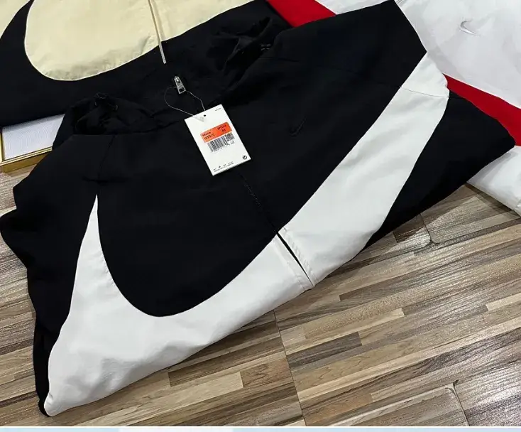 Nike Zip Hoodie — B- 1 Black colorway — USFans Spreadsheet photo