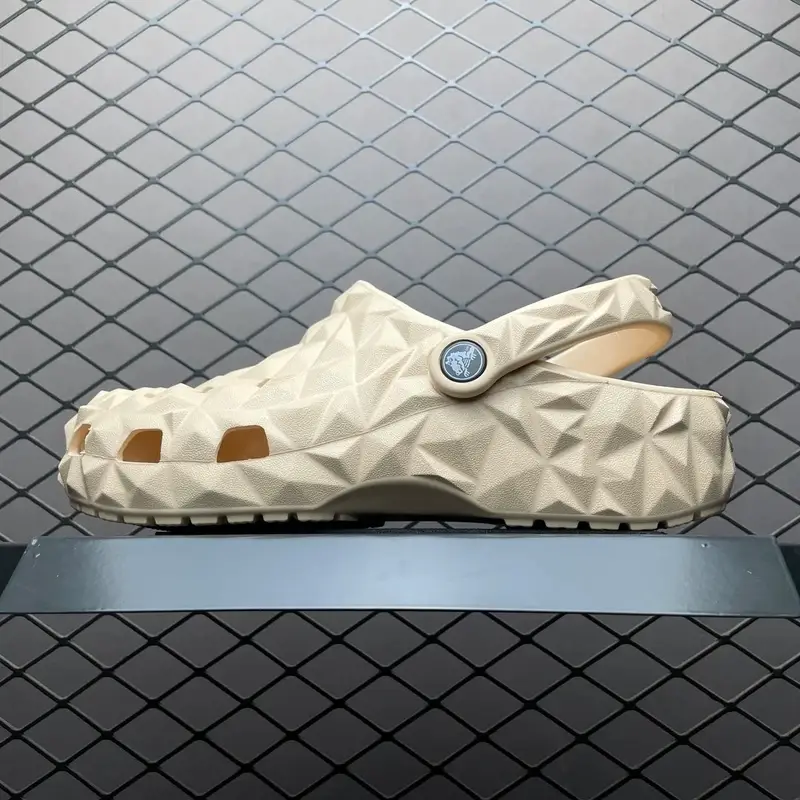 Crocs Scrap Shoes — 14 colorway — USFans Spreadsheet photo