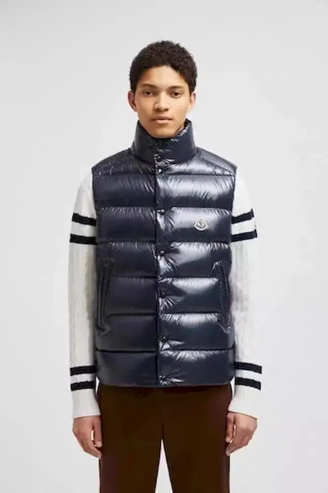 Moncler Vest Black Bormes — navy blue without hat colorway — USFans Spreadsheet photo