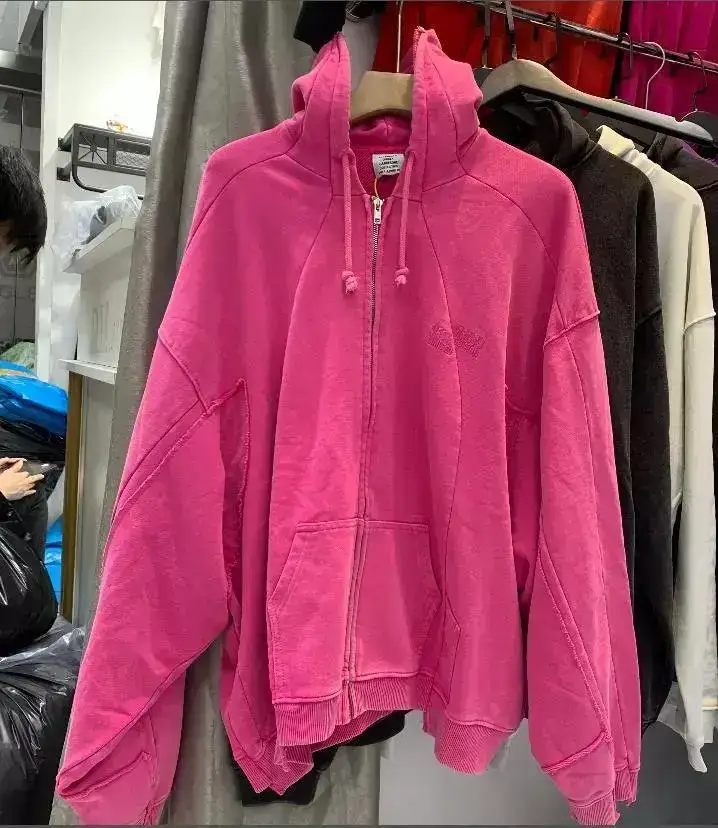 Good Vetements Hoodie — Red V666 colorway — Kakobuy Spreadsheet photo