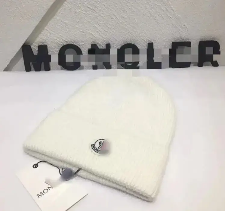 Budget Moncler Beanie — Knit Hat White colorway — USFans Spreadsheet photo