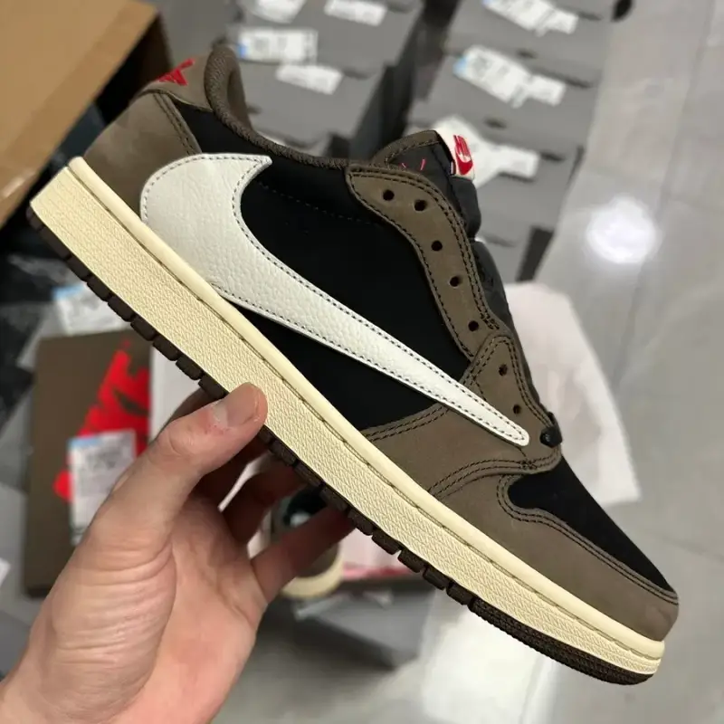 Cheaper Alternative AJ1 Low Reverse Mocha — 1.0 First generation CQ4277-001 colorway — USFans Spreadsheet photo