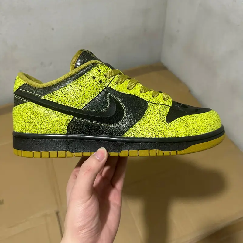 Dunk Powerpuff Shoes — Black and Yellow Halloween colorway — USFans Spreadsheet photo