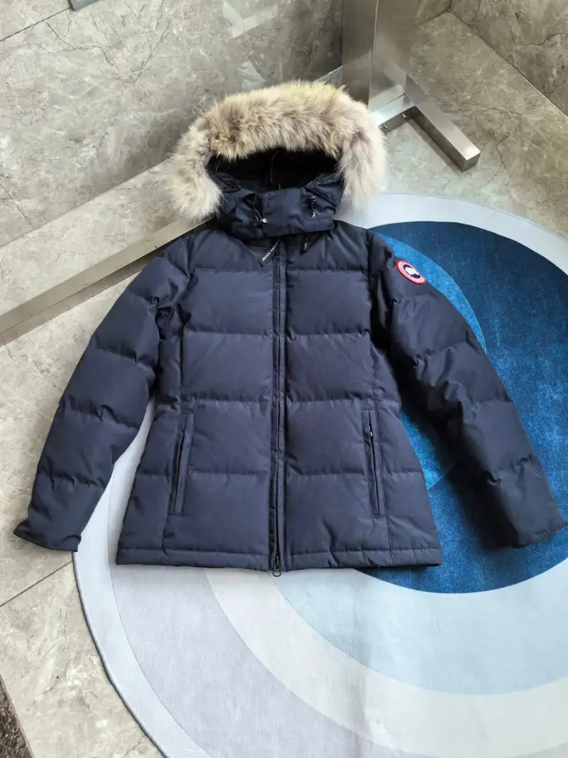 Canada Goose Wyndham Jacket — Saffron Red Label colorway — USFans Spreadsheet photo