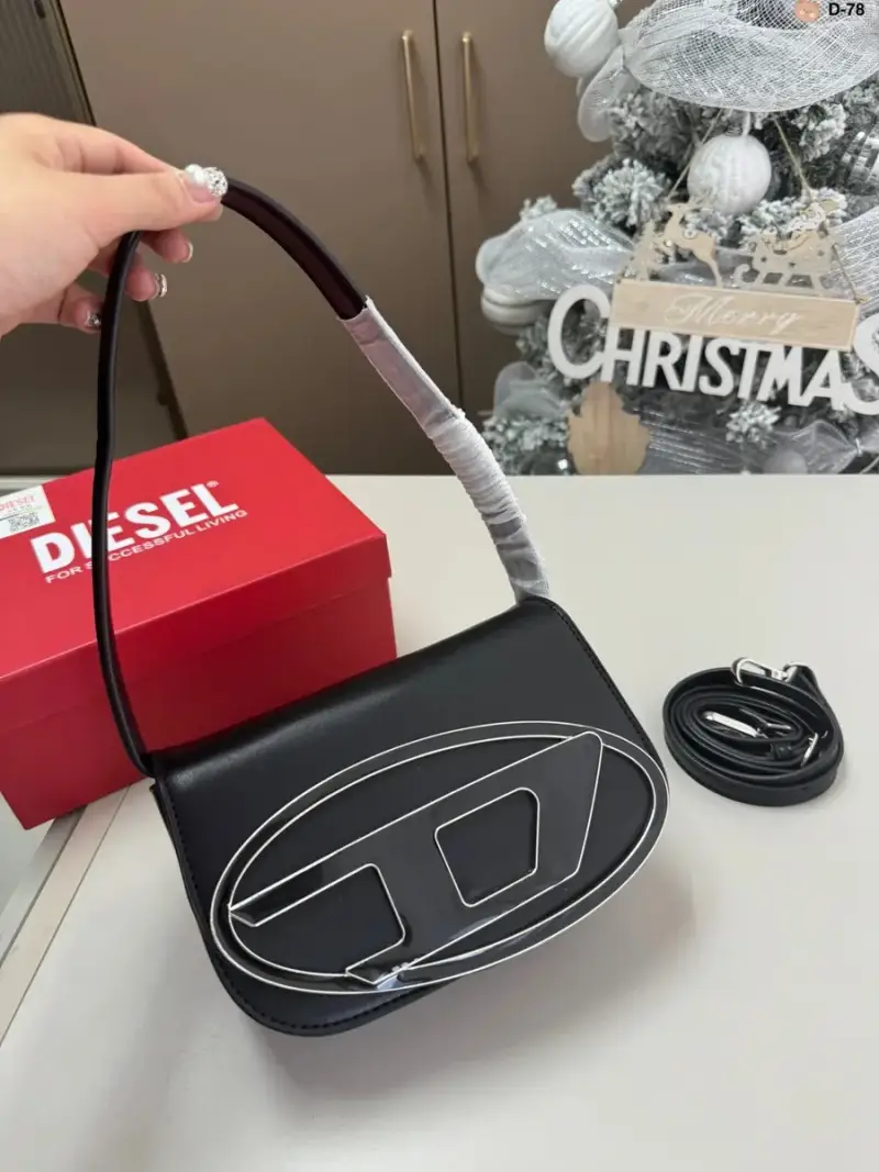 Diesel Bag — Black colorway — USFans Spreadsheet photo