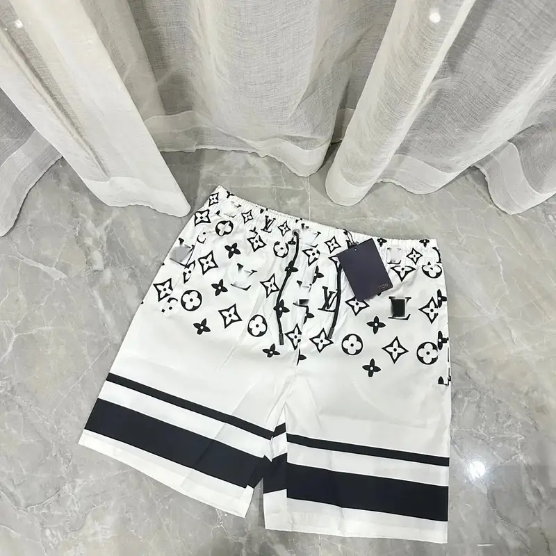 Burberry shorts — V2306 white colorway — USFans Spreadsheet photo