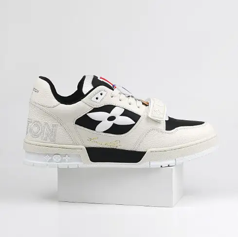 LV Trainers Black-White — 22 colorway — USFans Spreadsheet photo