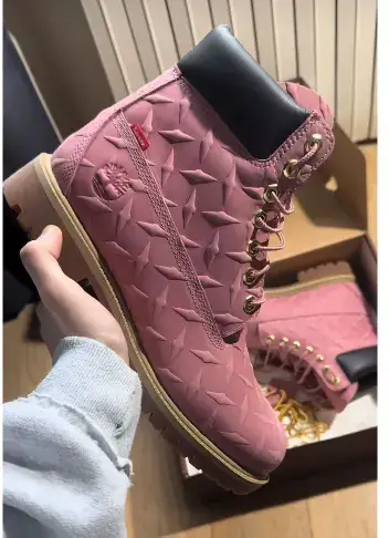 Timberland x Supreme Shoes — 3 colorway — USFans Spreadsheet photo