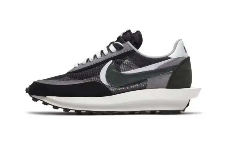 Nike Sacai Shoes — First generation black and white colorway — USFans Spreadsheet photo