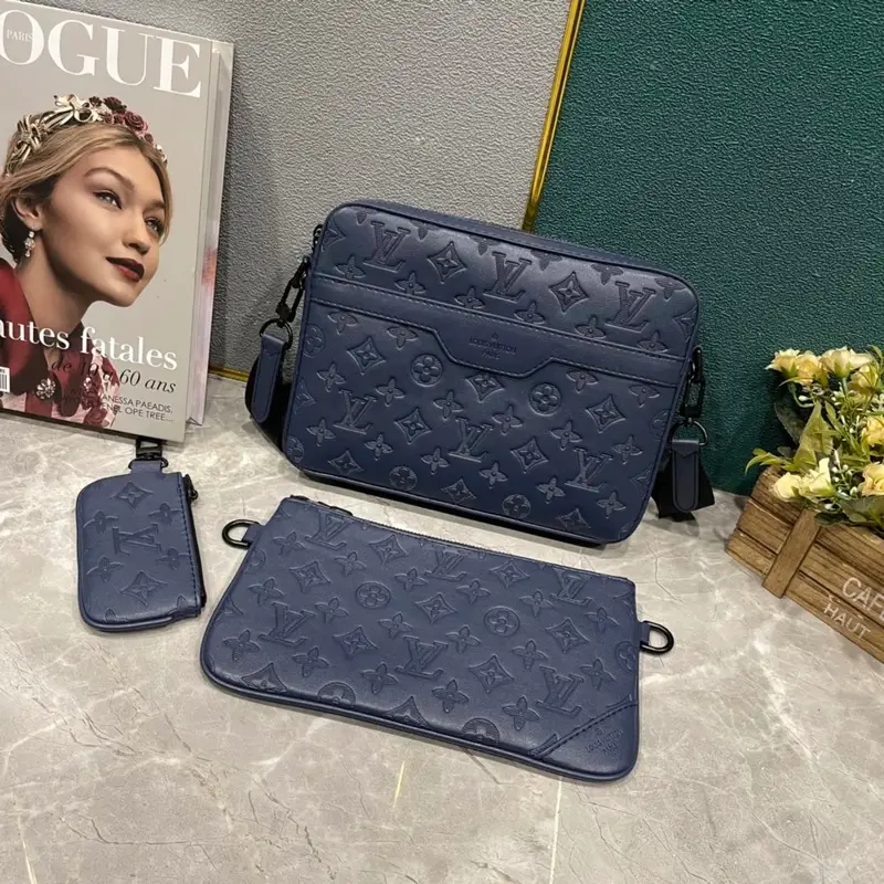 LV Bag — 16 colorway — USFans Spreadsheet photo