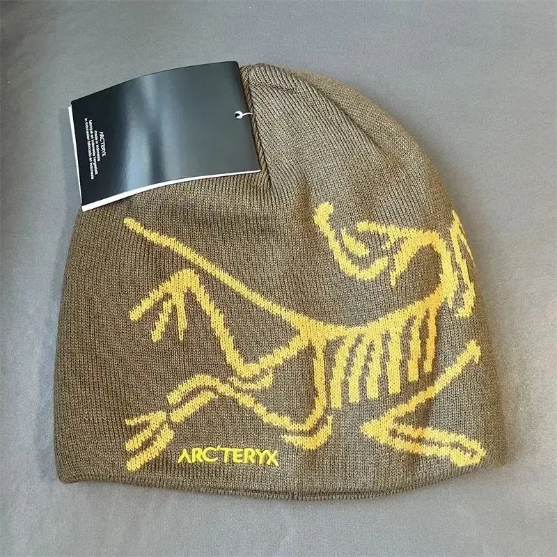 Arc'teryx Thick Beanie — As shown in Figure 18 colorway — USFans Spreadsheet photo