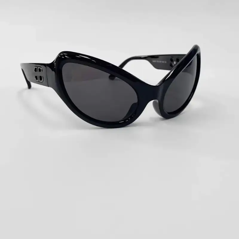 Balenciaga Sunglasses — Black frame， black gray slice colorway — USFans Spreadsheet photo