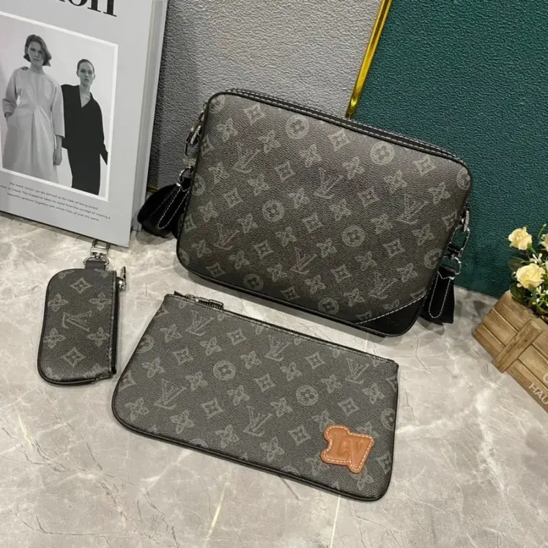 LV Bag — 2 colorway — USFans Spreadsheet photo