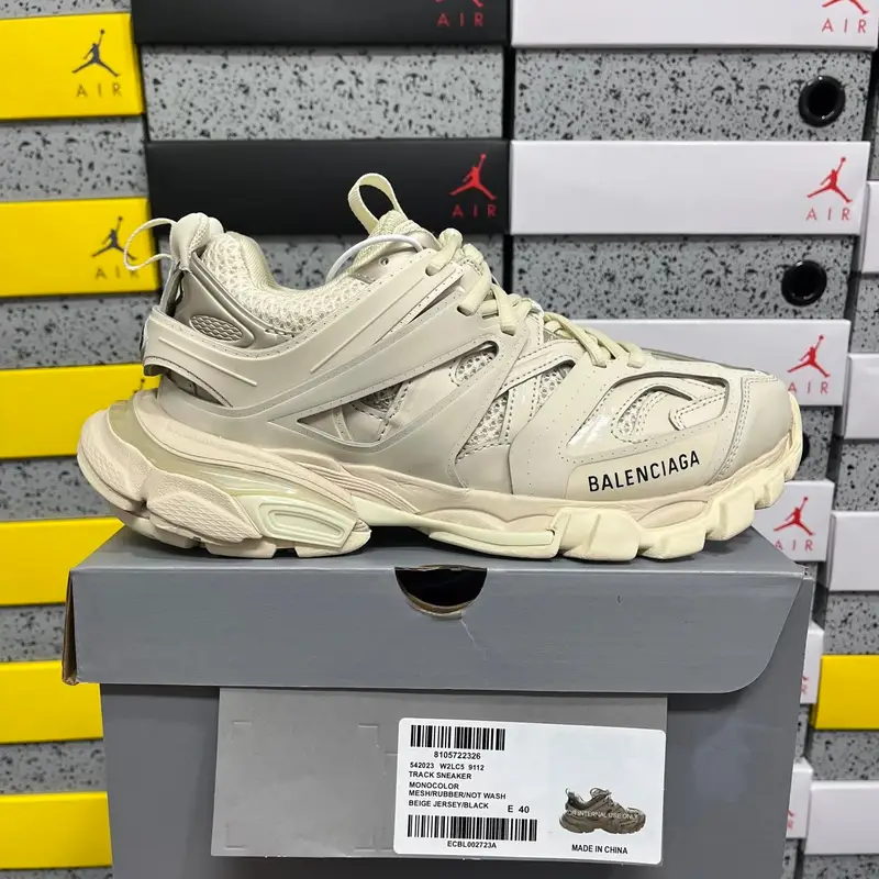 Balenciaga Track 3.0 Pierced Shoes — 9112 m camel colorway — Kakobuy Spreadsheet photo
