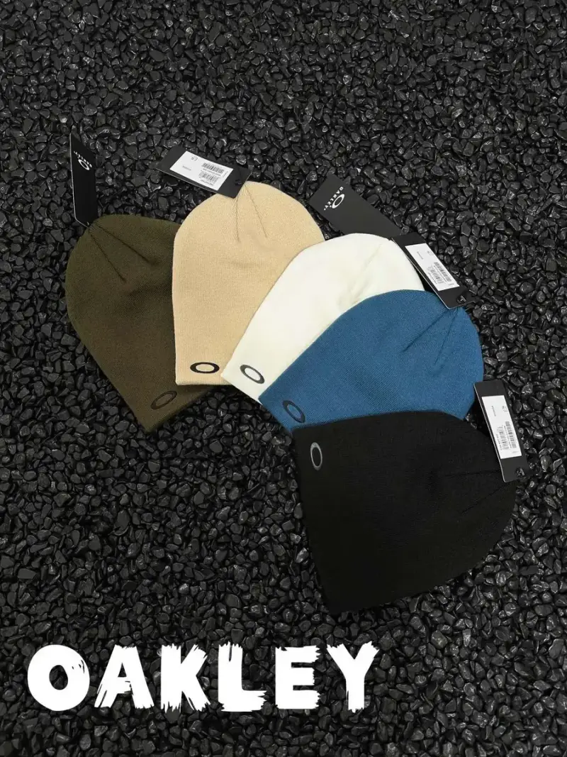 Oakley Beanie — olive green colorway — USFans Spreadsheet photo