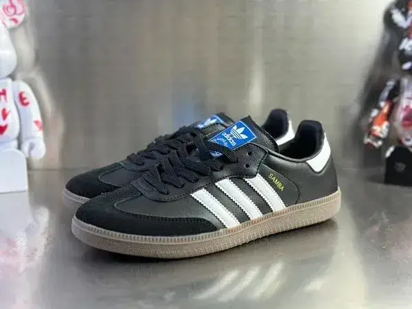 Adidas Samba Shoes — 4 colorway — USFans Spreadsheet photo