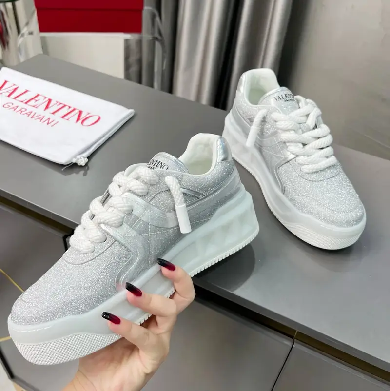 Valentino Trainers With Strap — Style 5 colorway — USFans Spreadsheet photo