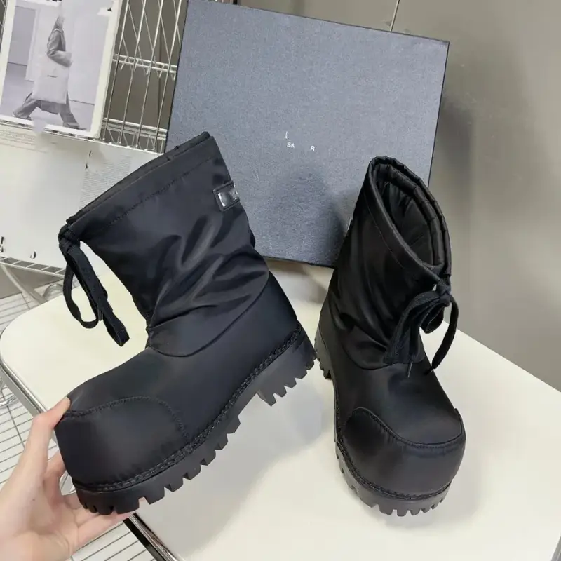Balenciaga Alaska Ski Boots — Black 2 colorway — USFans Spreadsheet photo