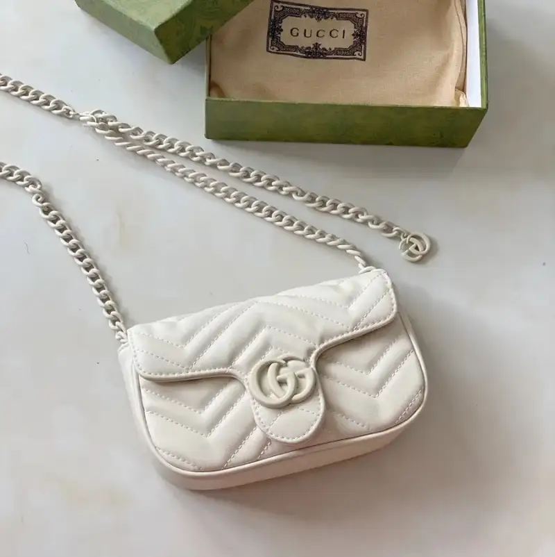 Gucci GG Marmont Belt Bag — 16.5cm white colorway — USFans Spreadsheet photo