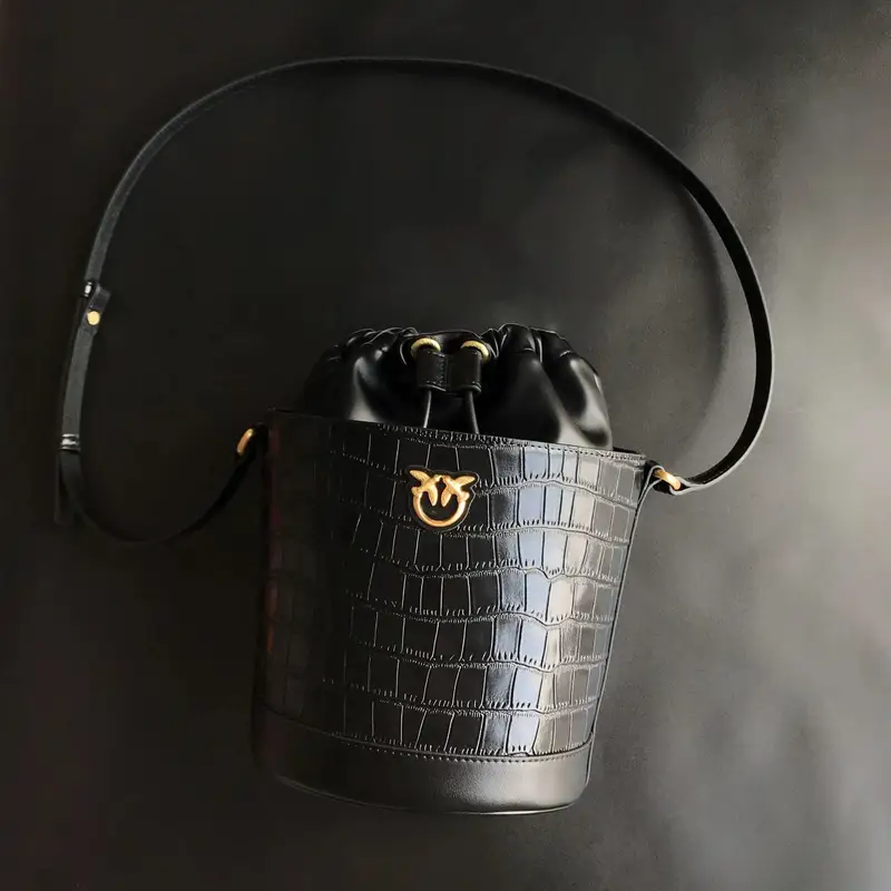 Pinko Bag — Crocodile Bucket Bag Black colorway — USFans Spreadsheet photo