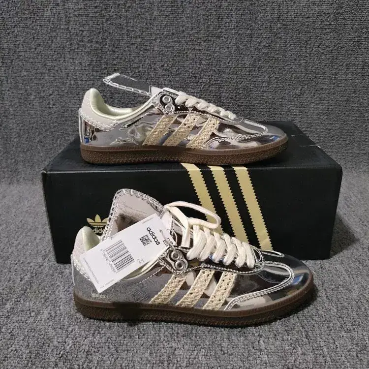 Adidas Originals Samba Shoes — WB Dexun Liquid Silver Long Tongue colorway — Kakobuy Spreadsheet photo