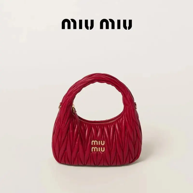 Miu miu Bag — red colorway — USFans Spreadsheet photo