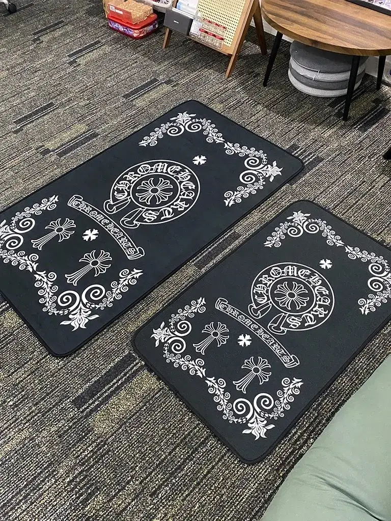 Chrome Hearts Carpet/Mat — Carpet colorway — USFans Spreadsheet photo