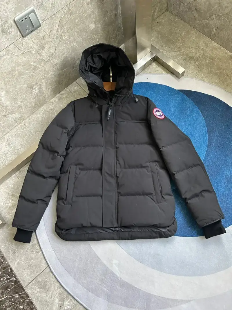 Canada Goose Wyndham Jacket — Black-Red Label colorway — USFans Spreadsheet photo