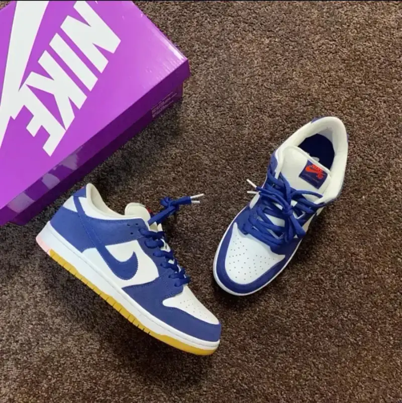Dunk Powerpuff Shoes — White Blue Los Angeles Dodge colorway — USFans Spreadsheet photo