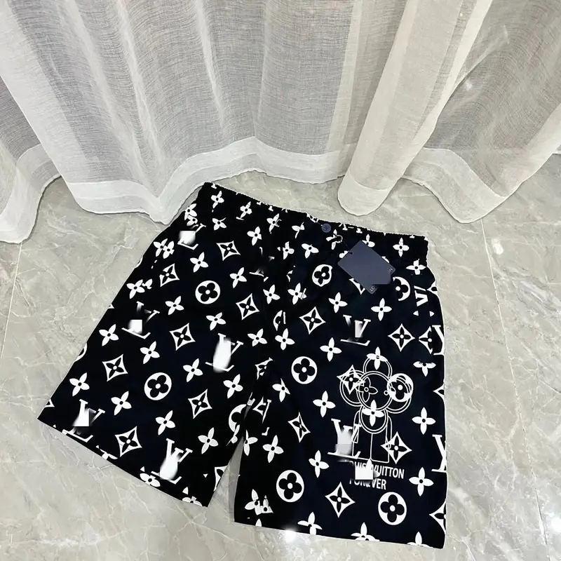Burberry shorts — V0052 Black colorway — USFans Spreadsheet photo