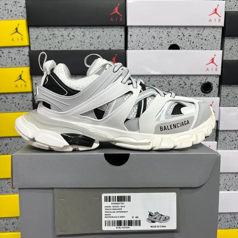 Balenciaga Track 3.0 Pierced Shoes — 9812 white gray black colorway — Kakobuy Spreadsheet photo