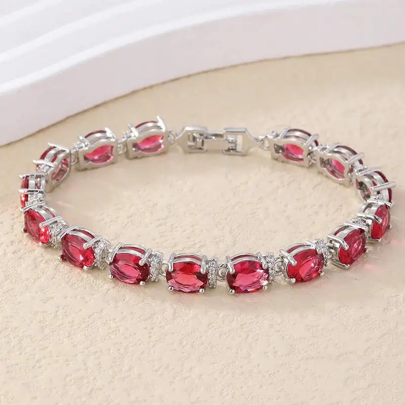 Random Bracelet — B00331 Red colorway — USFans Spreadsheet photo