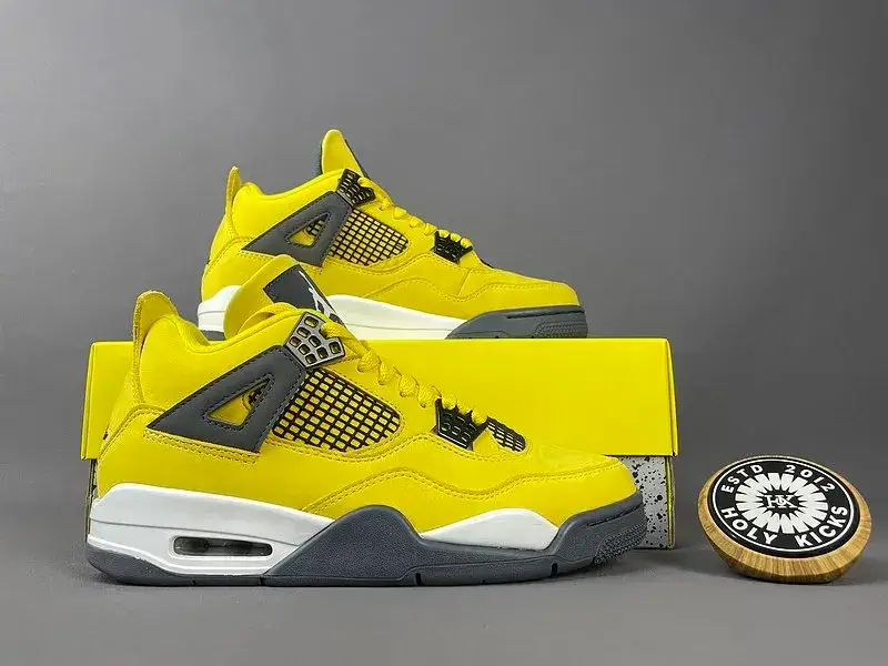 Jordan 4 Retro — 02 colorway — USFans Spreadsheet photo