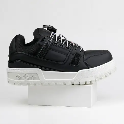 LV Trainers Black-White — 31 colorway — USFans Spreadsheet photo