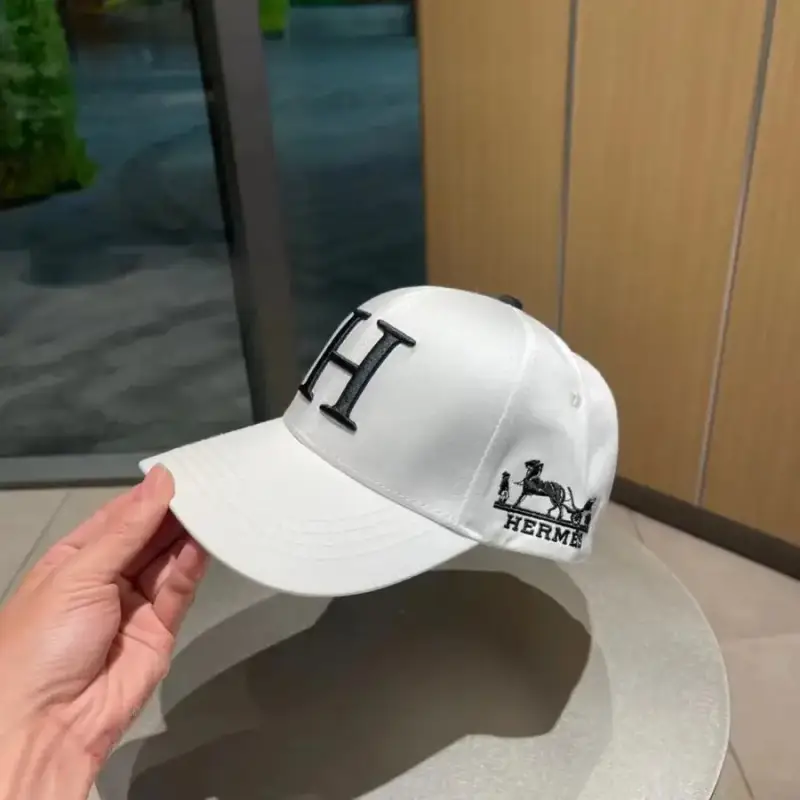 Hermès Cap — 2 white colorway — USFans Spreadsheet photo