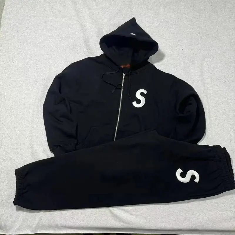 Supreme Zip Hoodie — S standard black suit colorway — USFans Spreadsheet photo