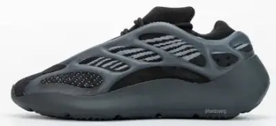 Yeezy 700 V3 Alvah Shoes — USFans Spreadsheet photo